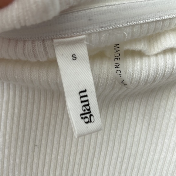 Boutique white bodysuit ruffle top size small - Picture 2 of 2